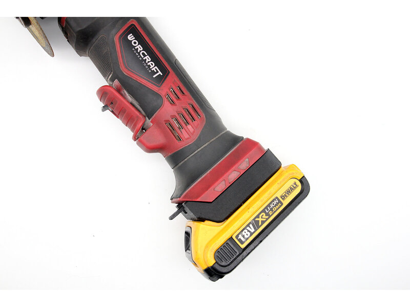 Перехідник: акумулятор DeWalt на інструменті Worcraft